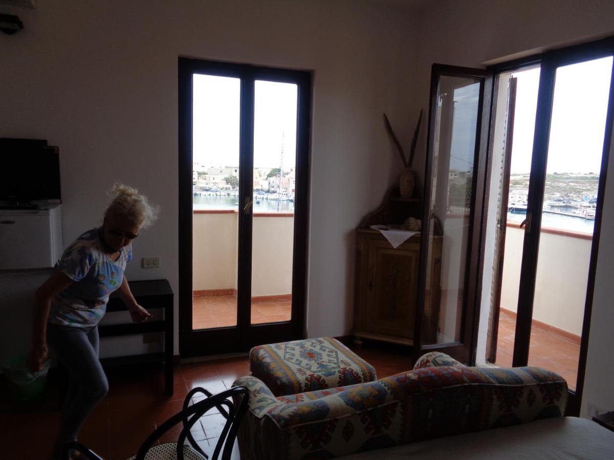 Casa Appartamento 兰佩杜萨 外观 照片